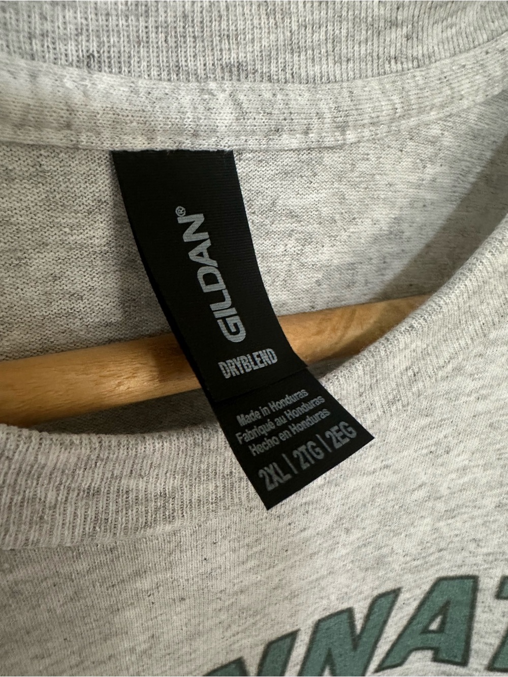 Gildan Cincinnati Reds Graphic Crewneck Tee in Heather Gray - Picture 3 of 6
